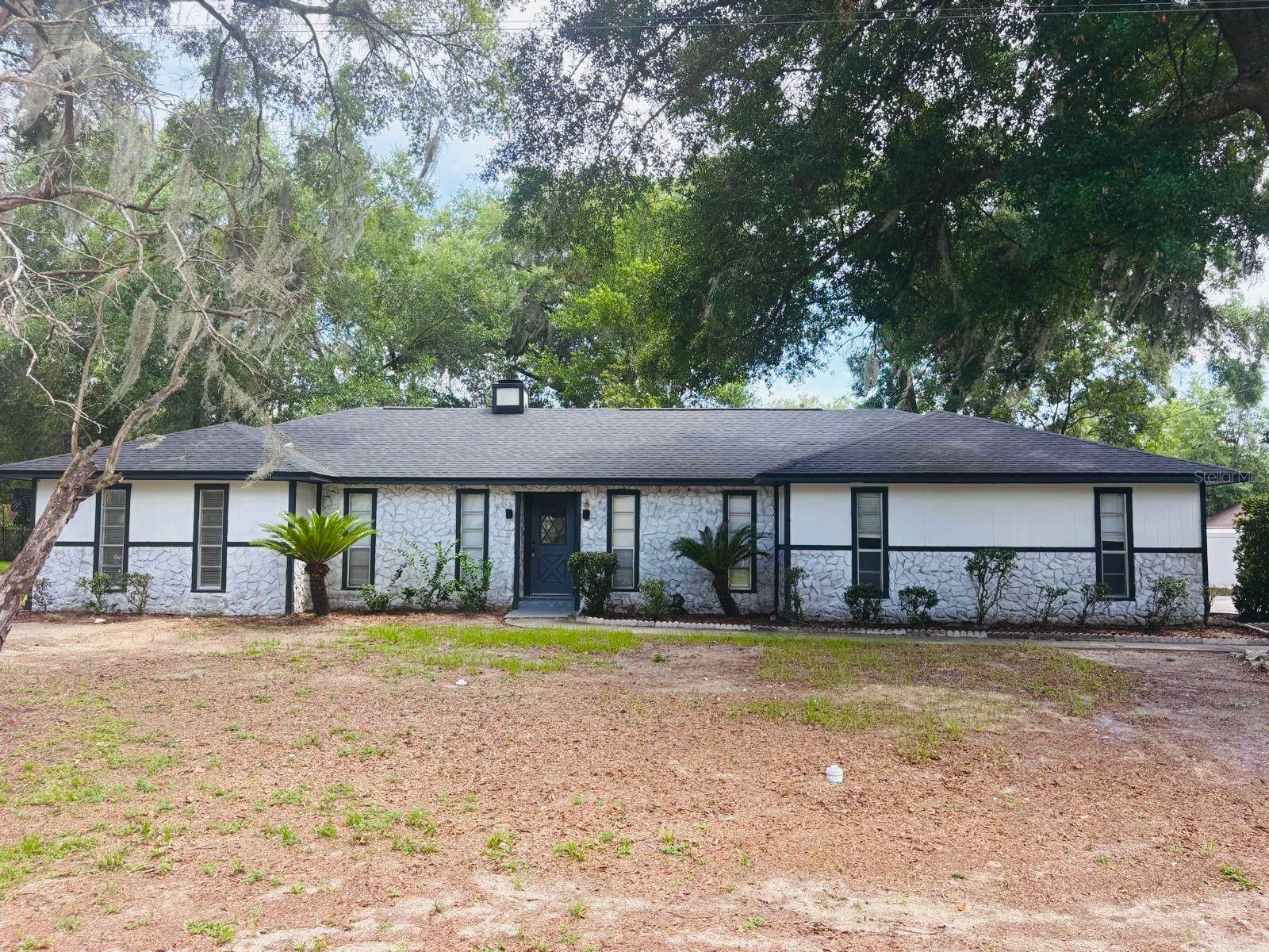 3810 SE 22nd Place — photo