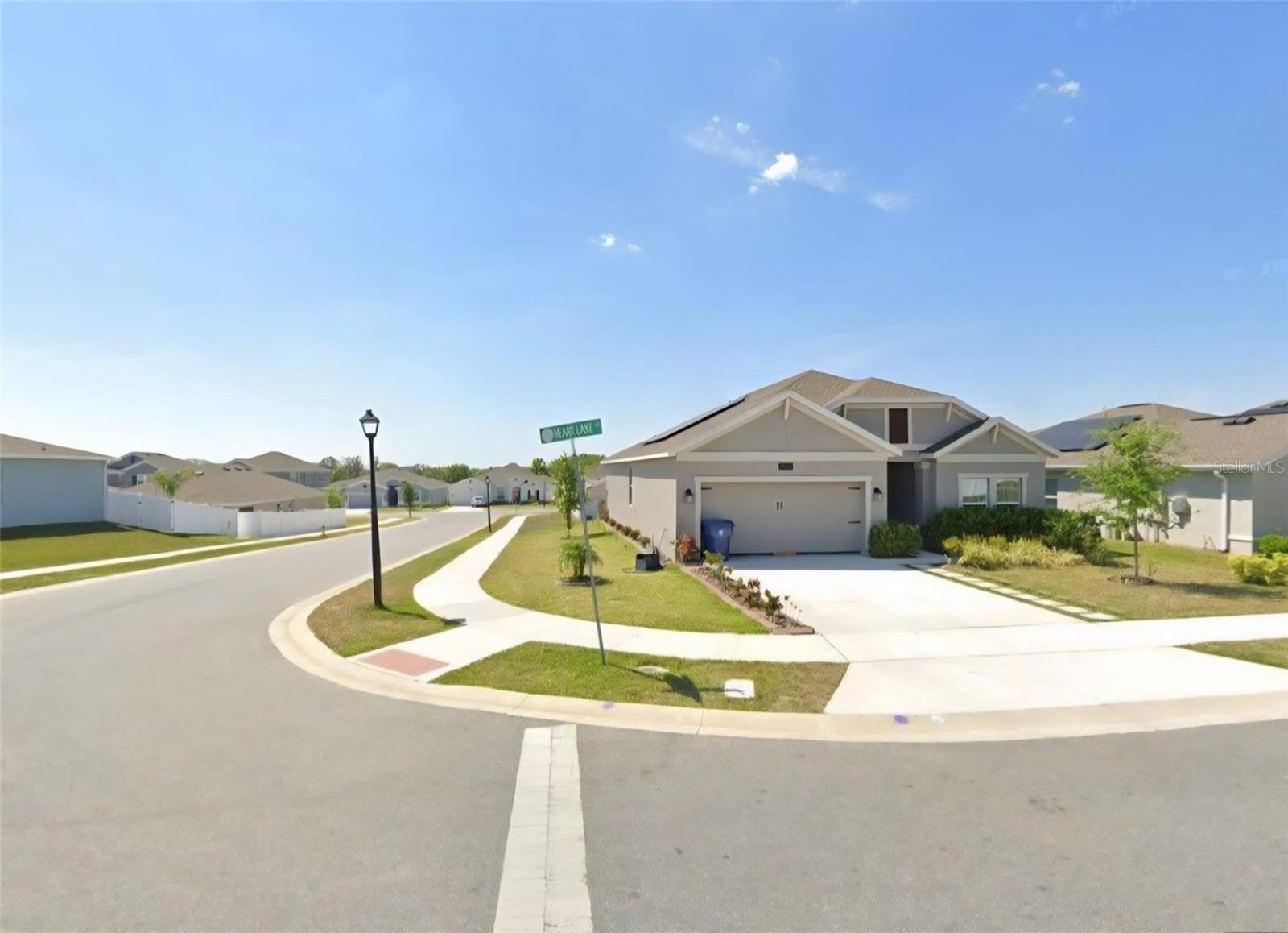 1929 Heart Lake Drive — photo