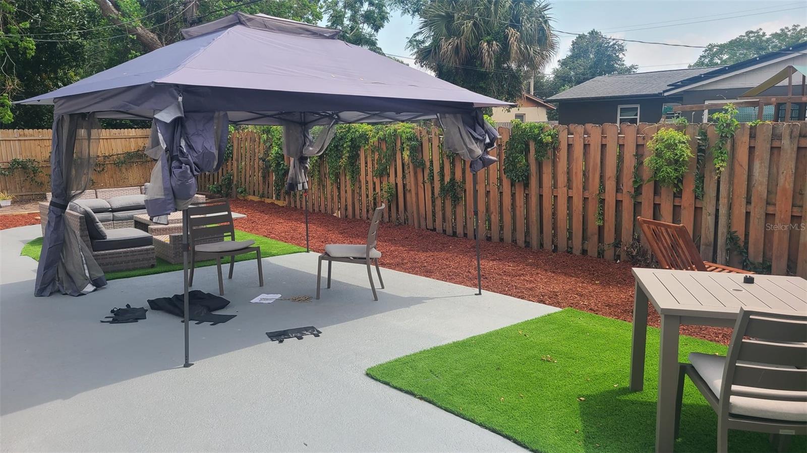 Home in ORLANDO, FL 32811 — photo 2