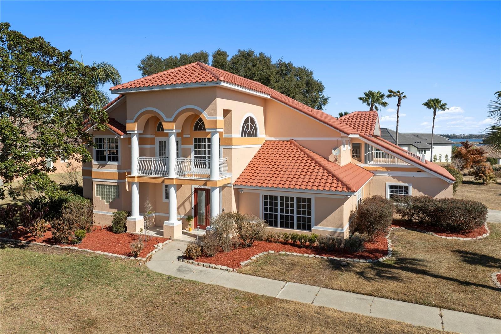 16727 Royal Palm Drive — photo