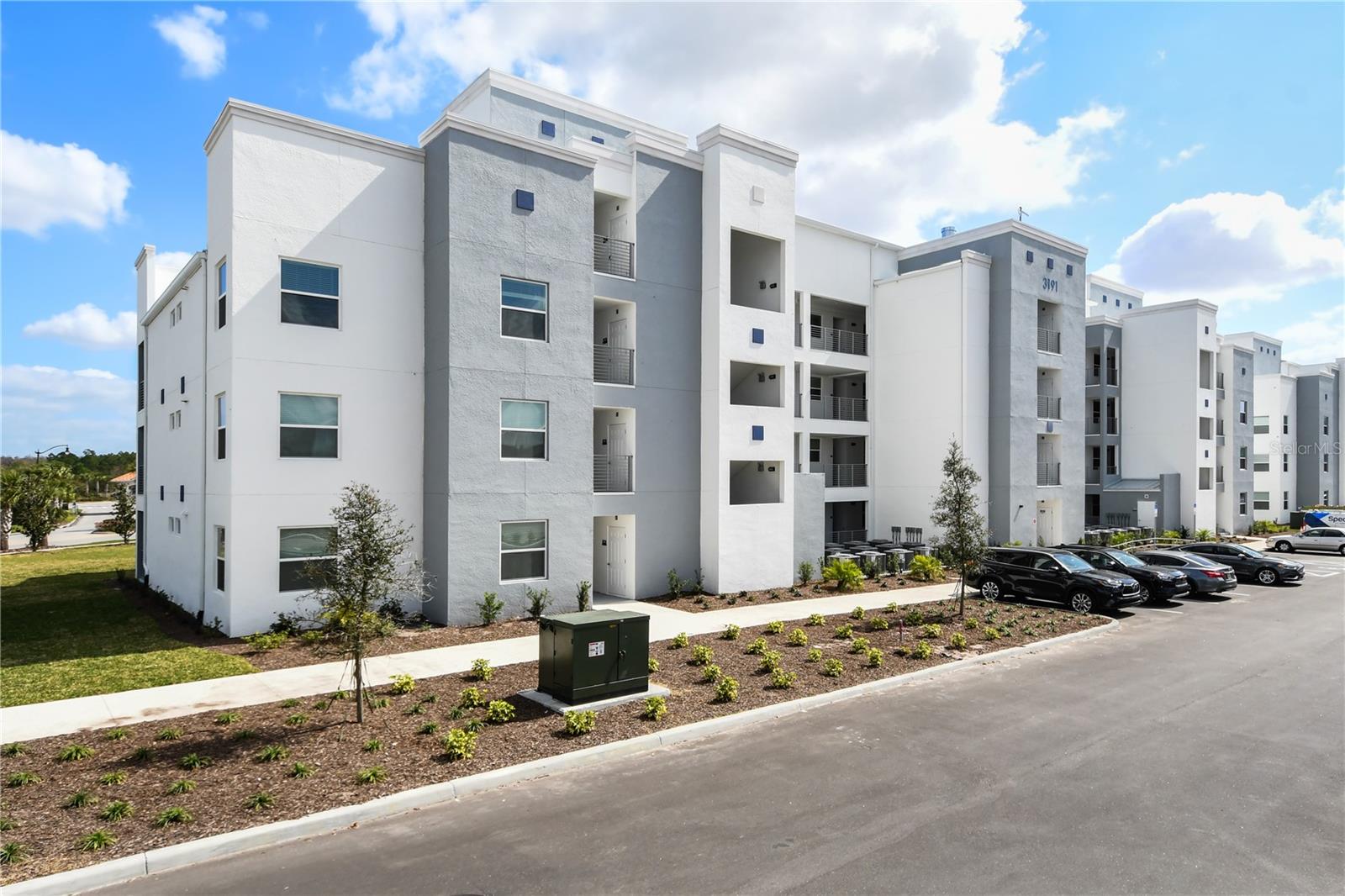 3191 Paradox Circle 401 — photo