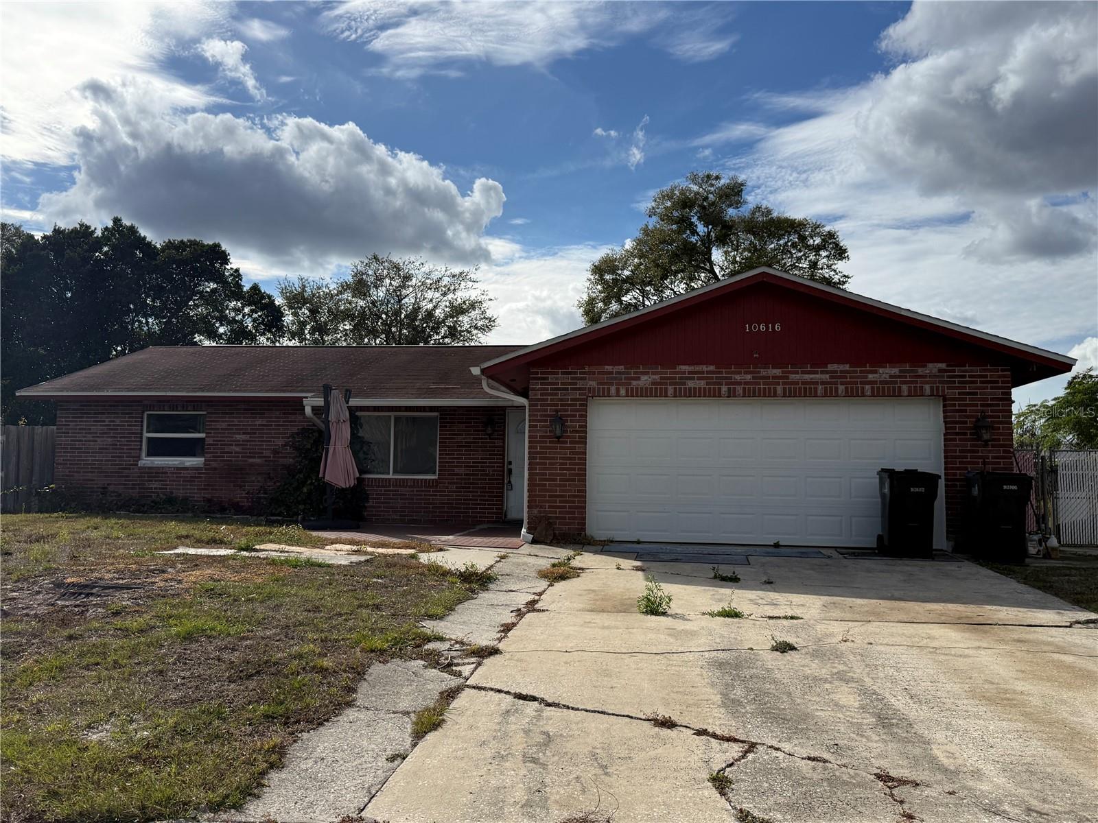 10616 Godfrey Lane — photo
