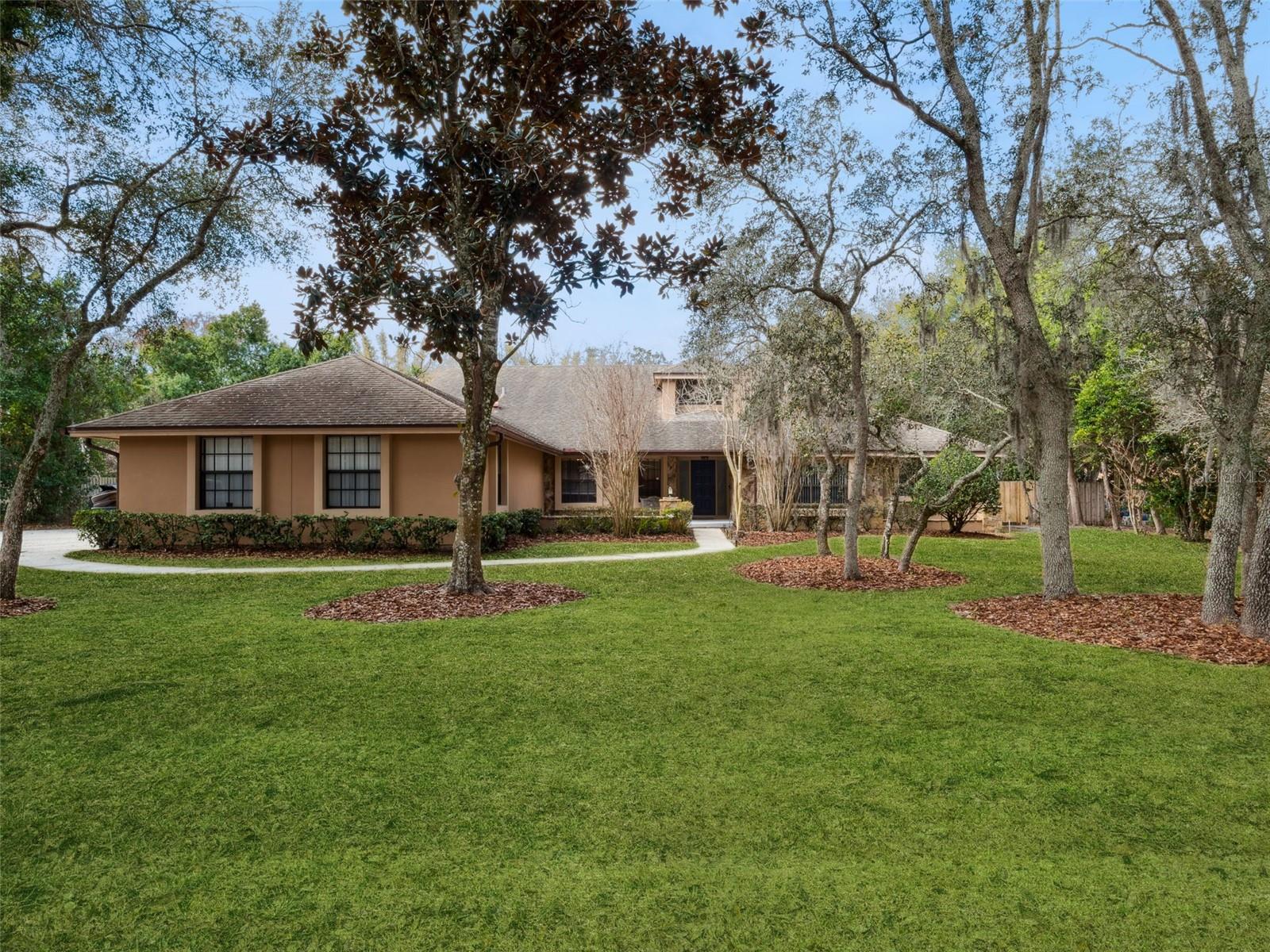 5314 Shadywood Lane — photo