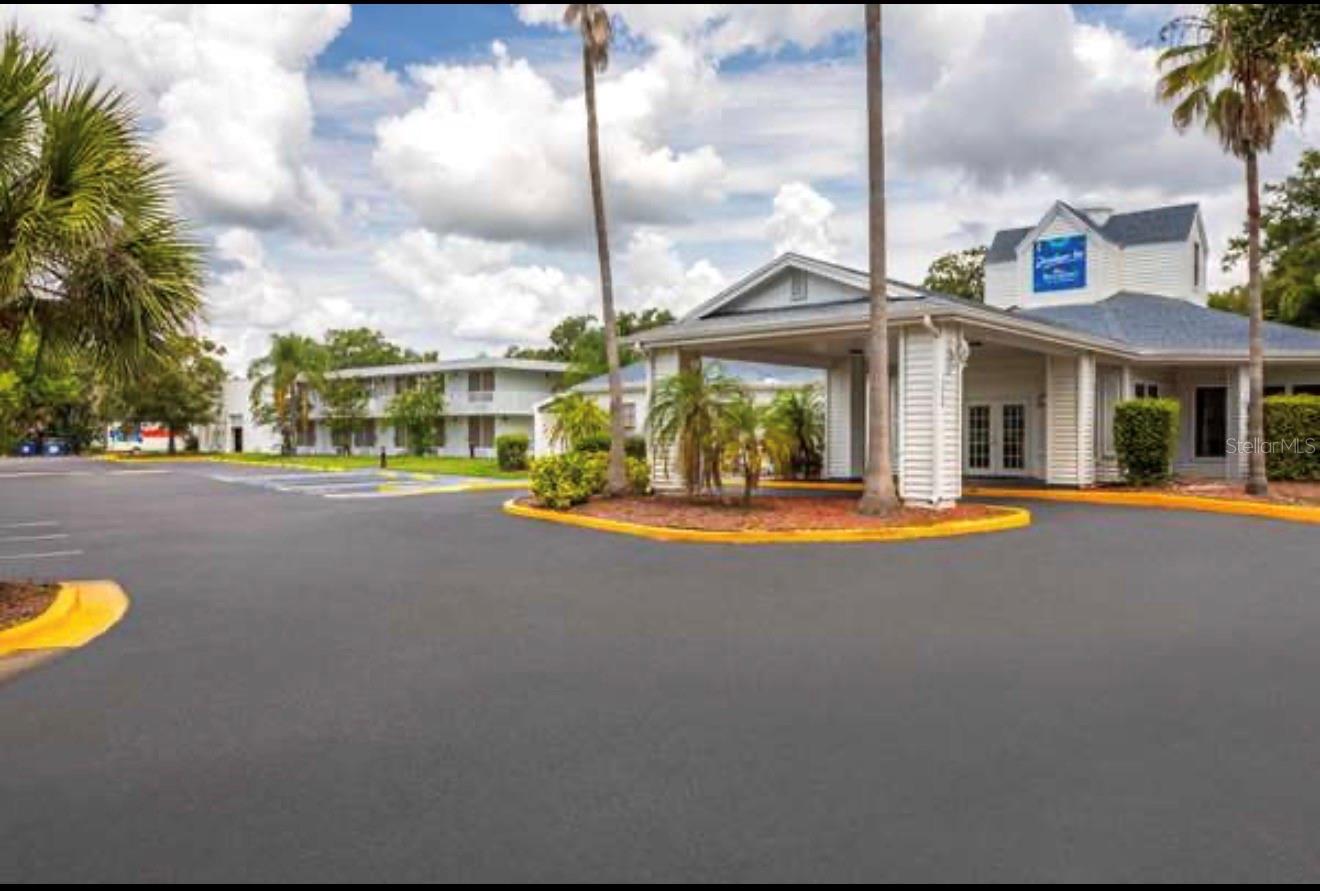 2930 Polynesian Isle Boulevard 221 — photo