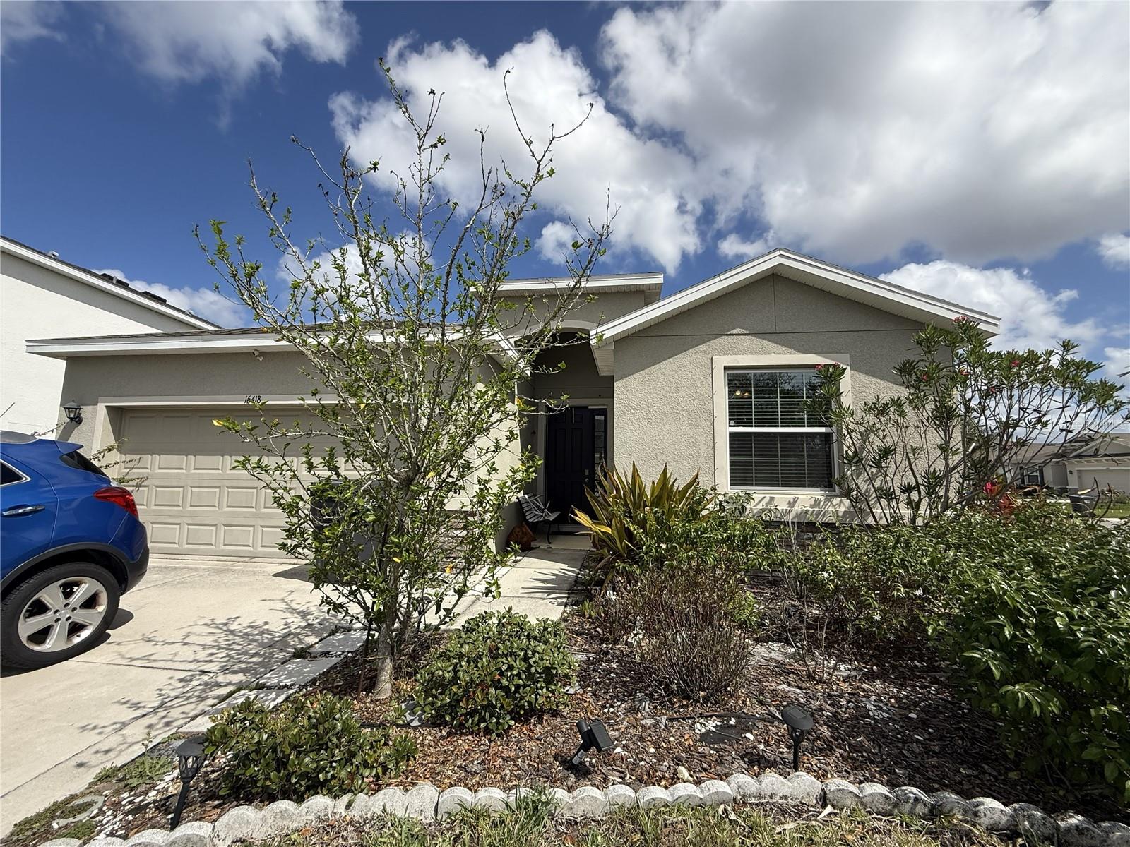 16418 Woodside Glen — photo