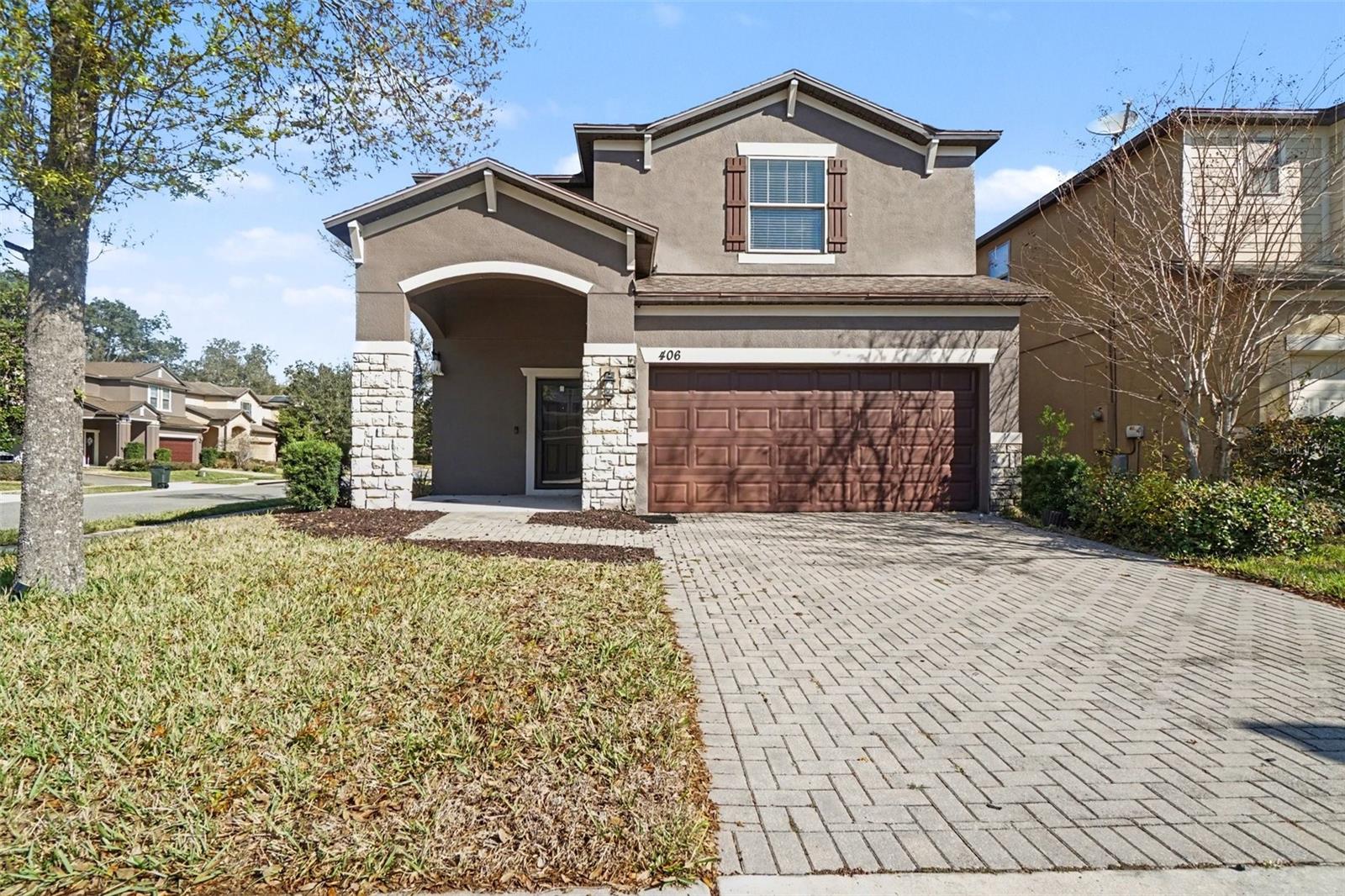 406 Capron Ash Loop — photo