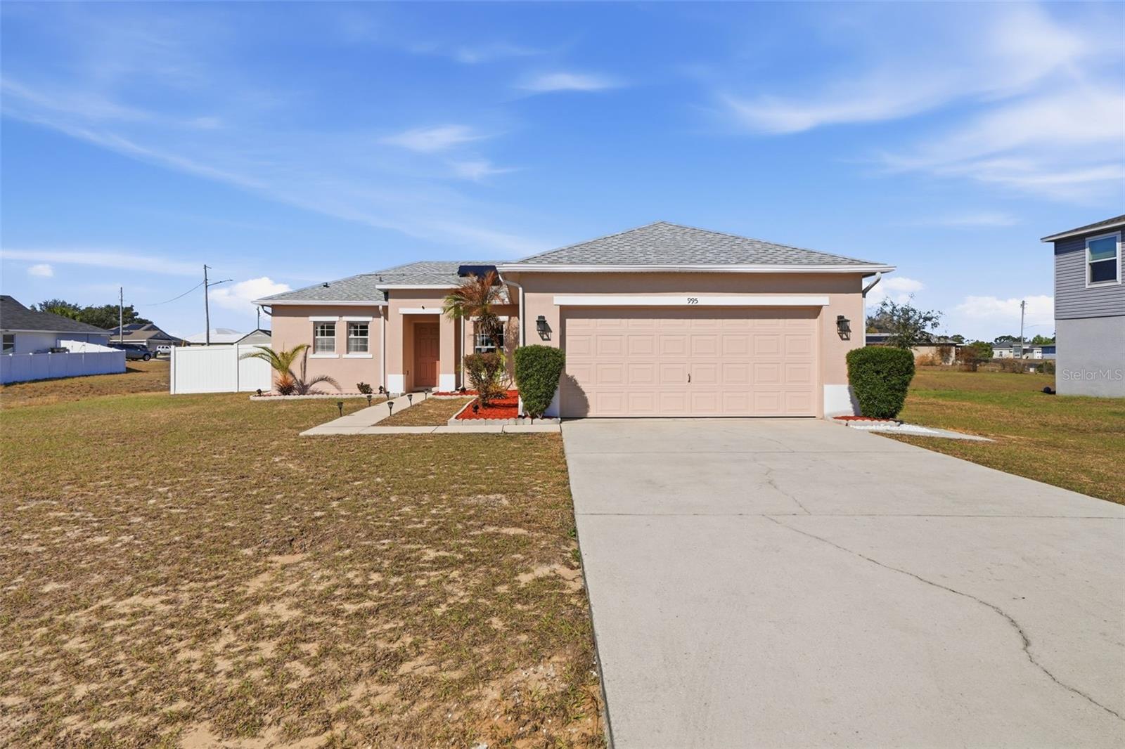 995 Cumberland Drive — photo