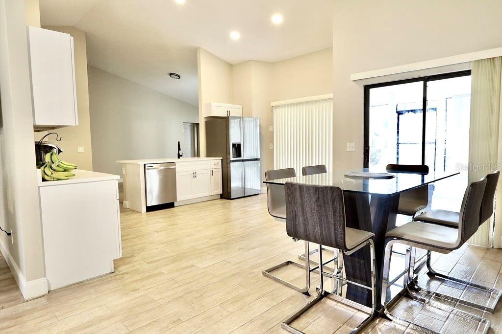 Home in ALTAMONTE SPRINGS, FL 32714 — photo 3