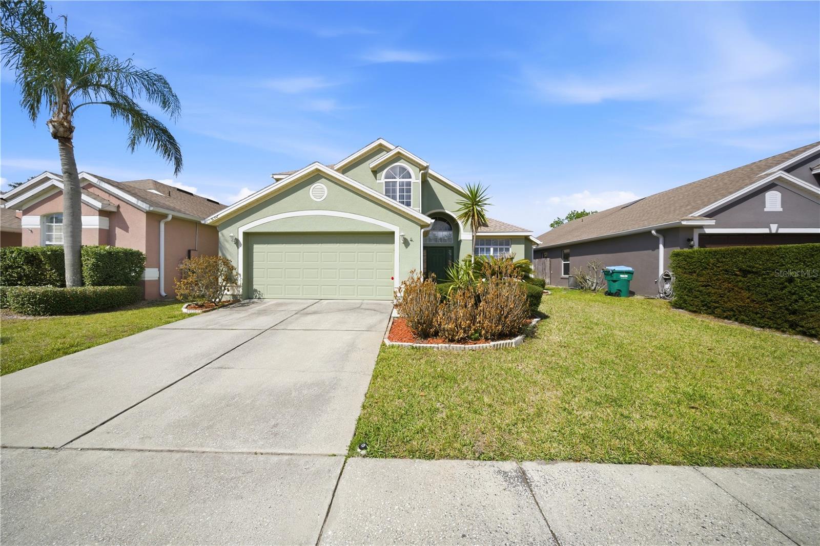 632 Blenheim Loop — photo