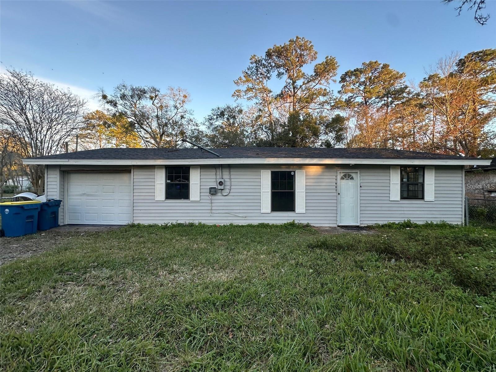 10221 Beam Street — photo
