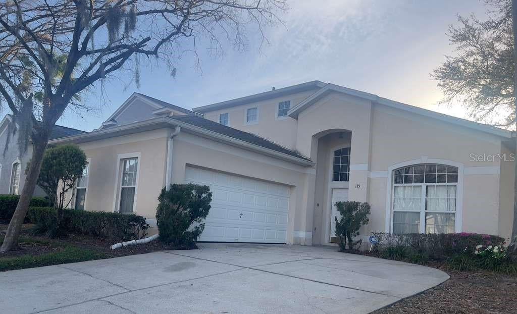 115 Castlemain Circle — photo