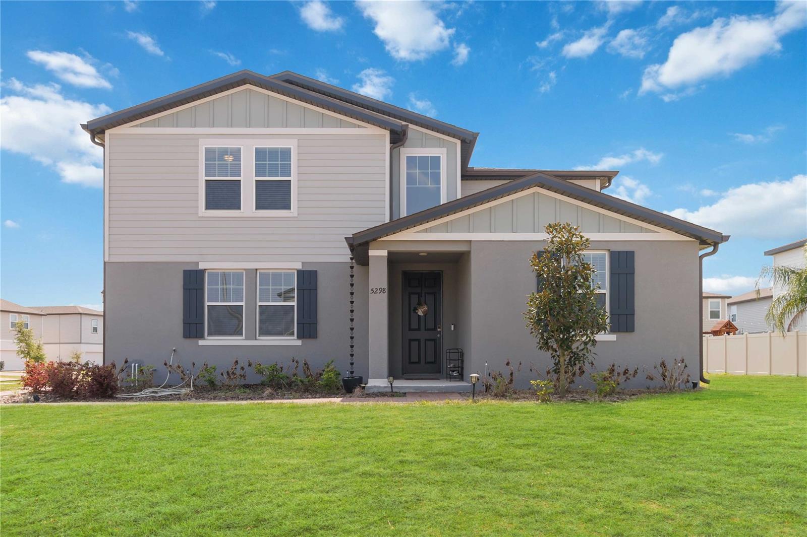 5298 Meredrew Lane — photo