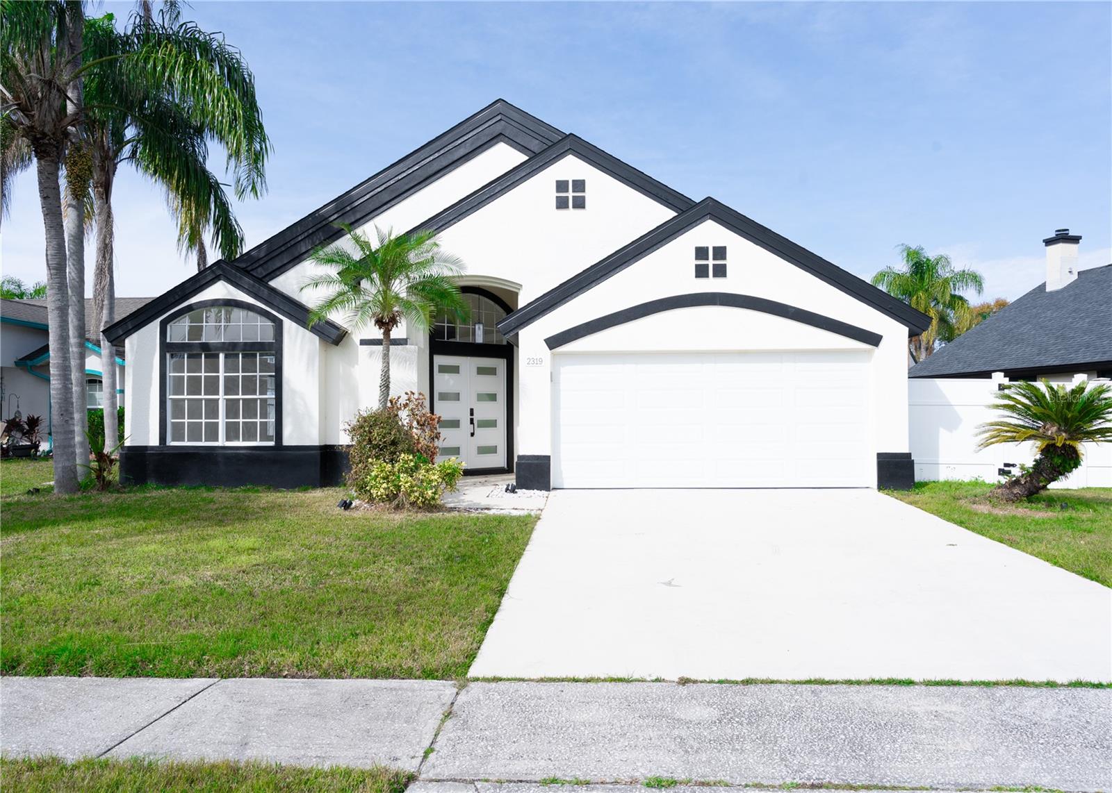 2319 Island Club Way — photo