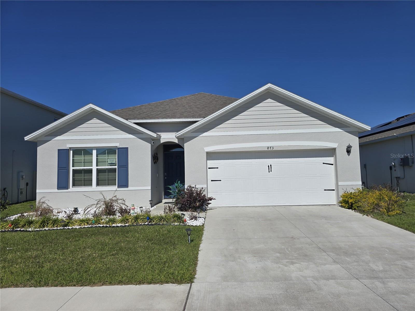 873 Ambleside Drive — photo
