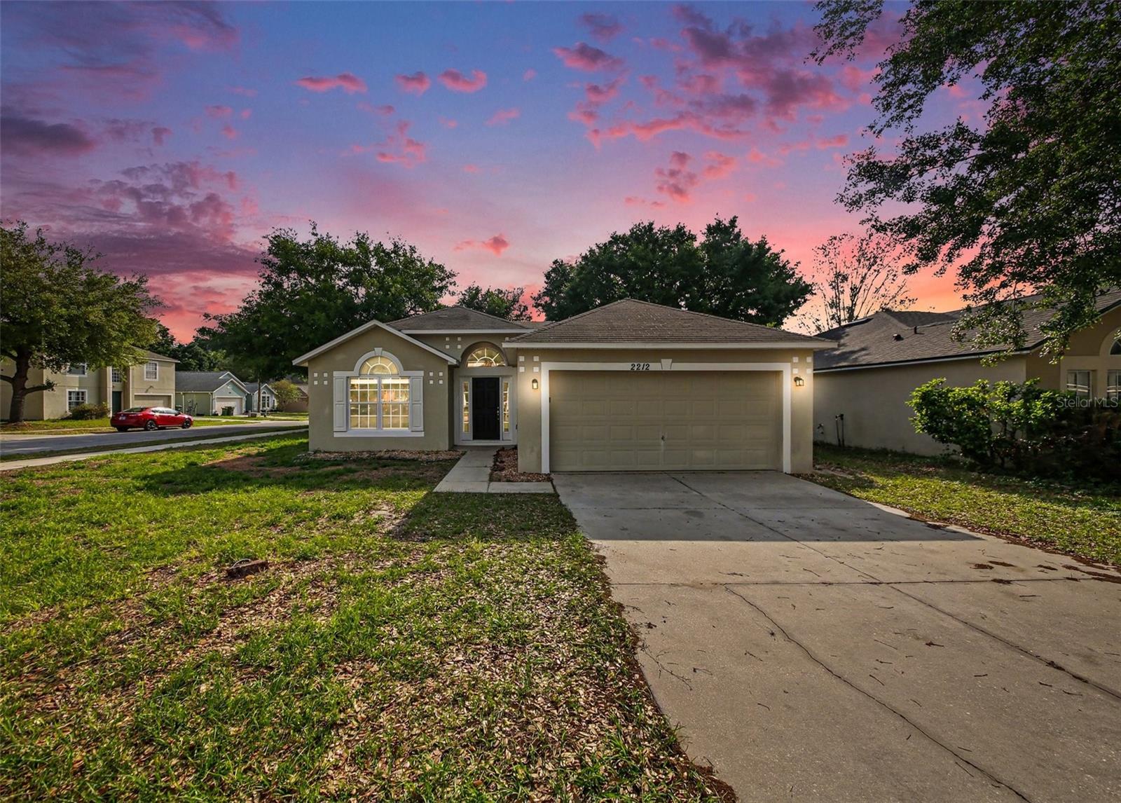 2212 Nicollett Way — photo