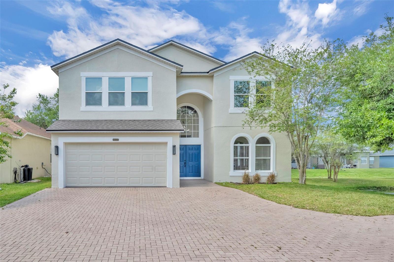 1502 Ashdown Court — photo