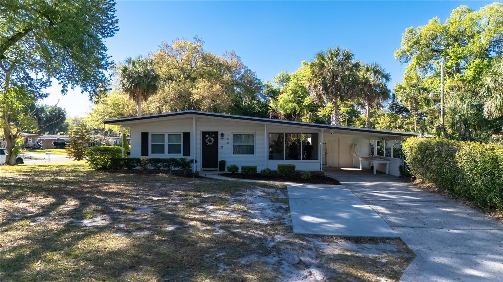 106 E Jinkins Circle — photo