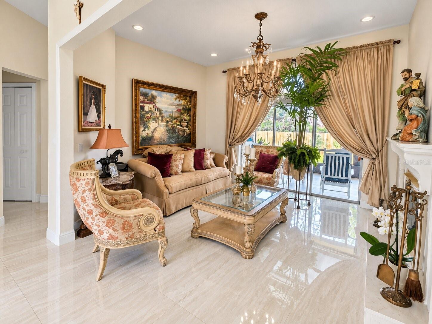 Home in ORLANDO, FL 32825 — photo 3