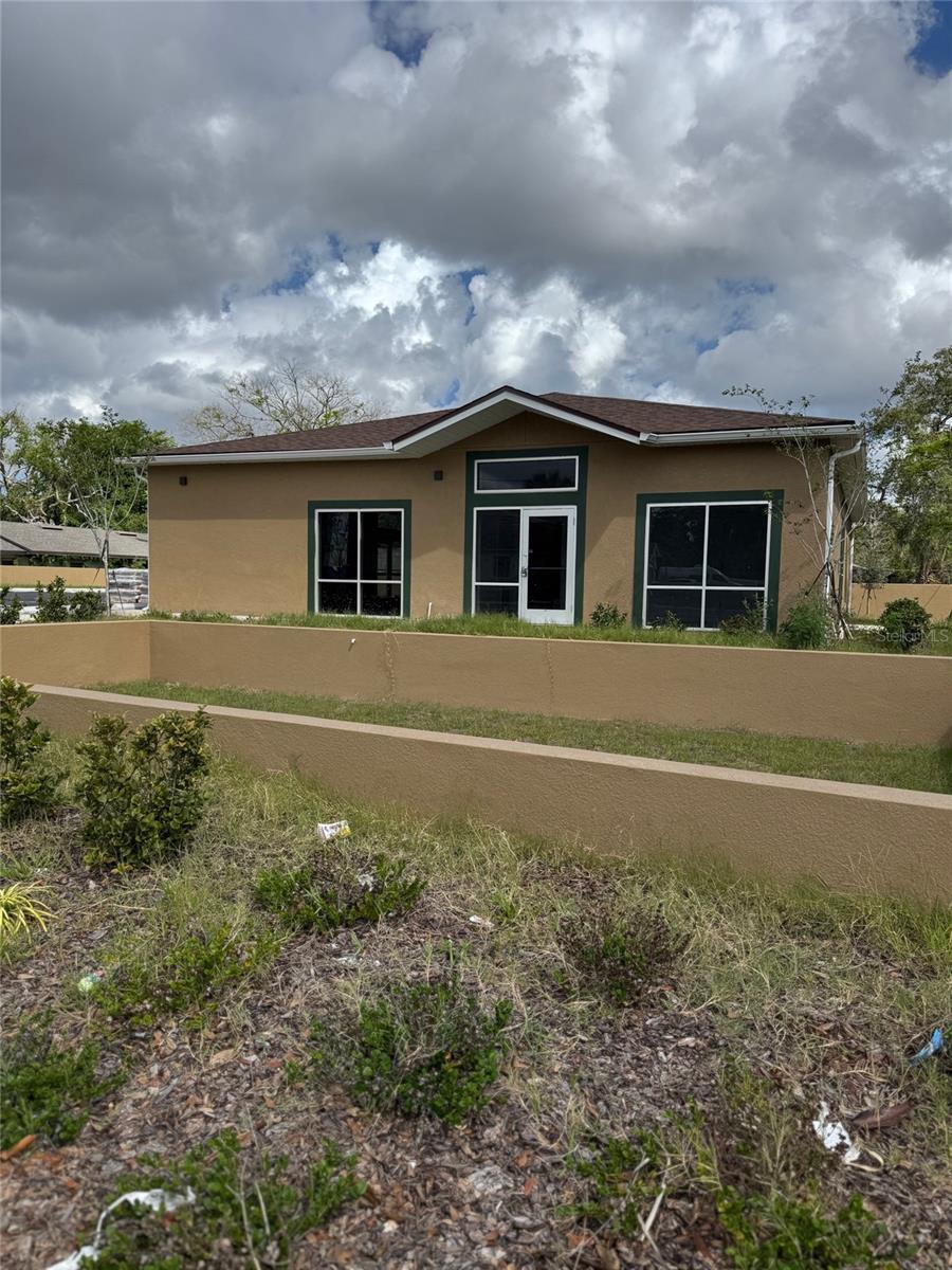 6315 Old Winter Garden Road — photo