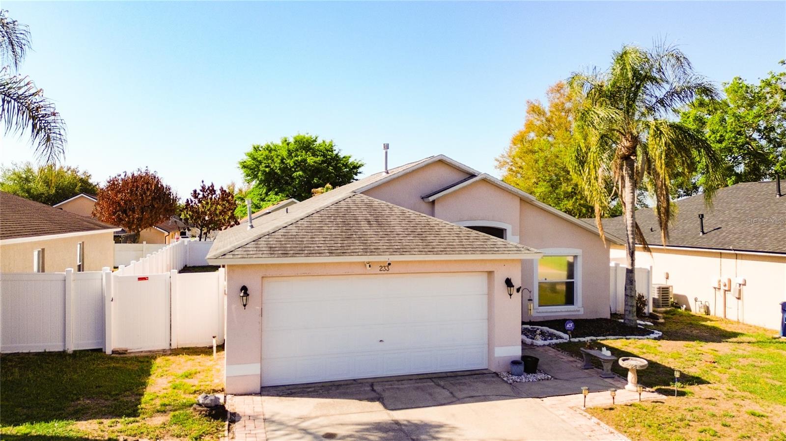 233 Verbena Street — photo