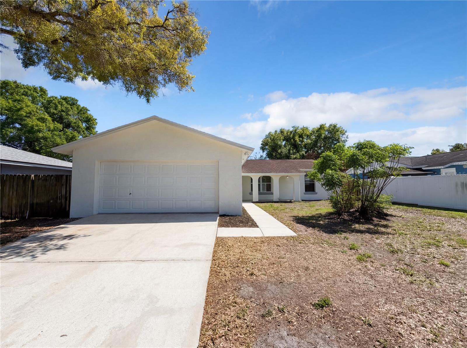 909 Winchester Court — photo