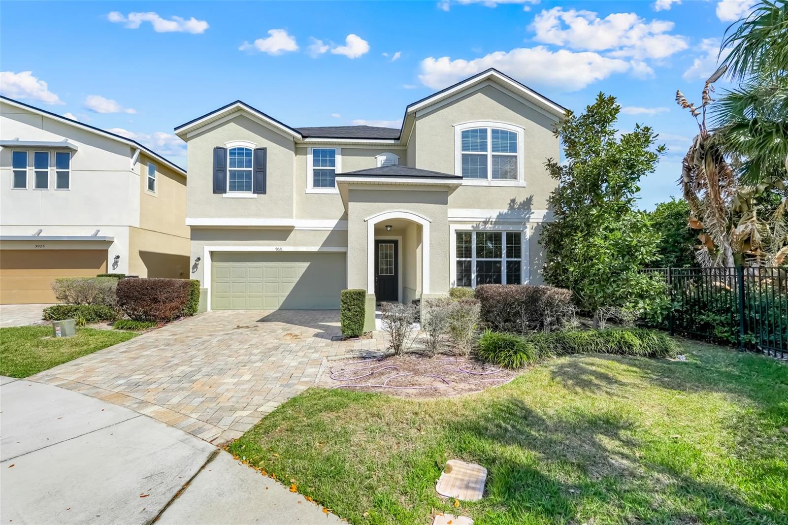 Home in KISSIMMEE, FL 34747 — photo 2