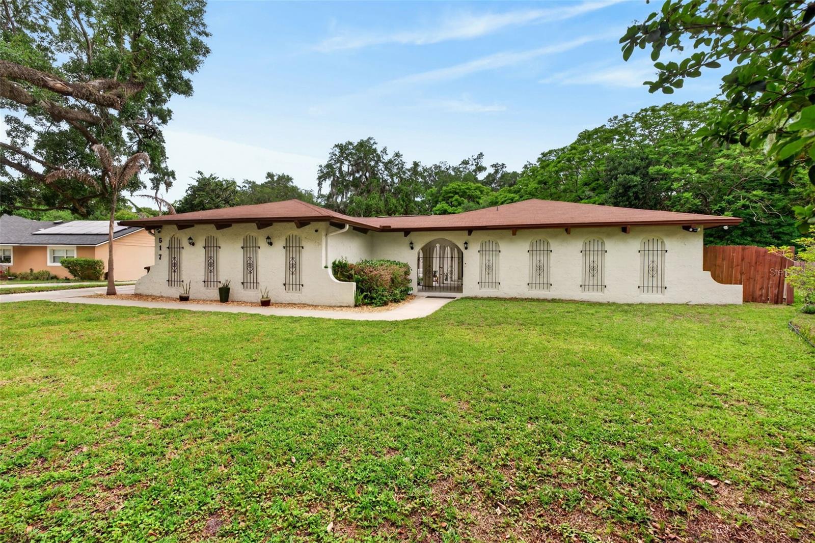517 San Sebastian Prado — photo
