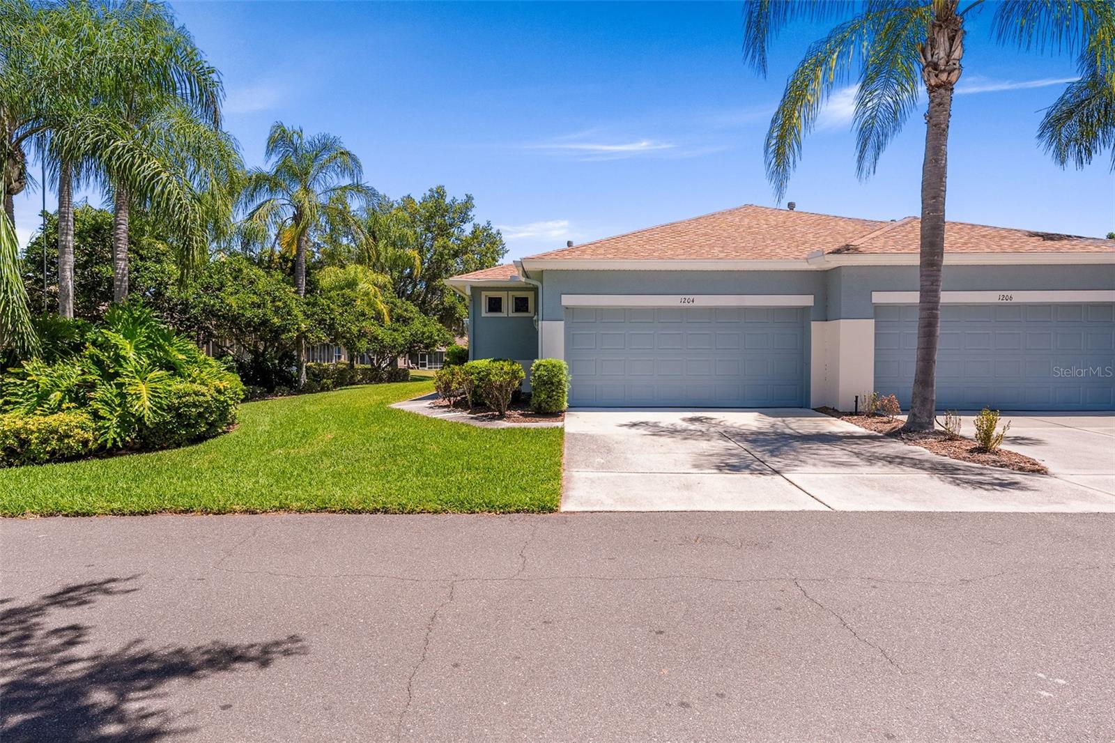 1204 Huntington Greens Drive 1204 — photo