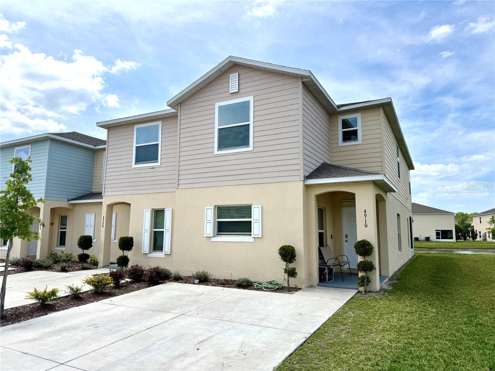 4910 Coral Castle Drive — photo