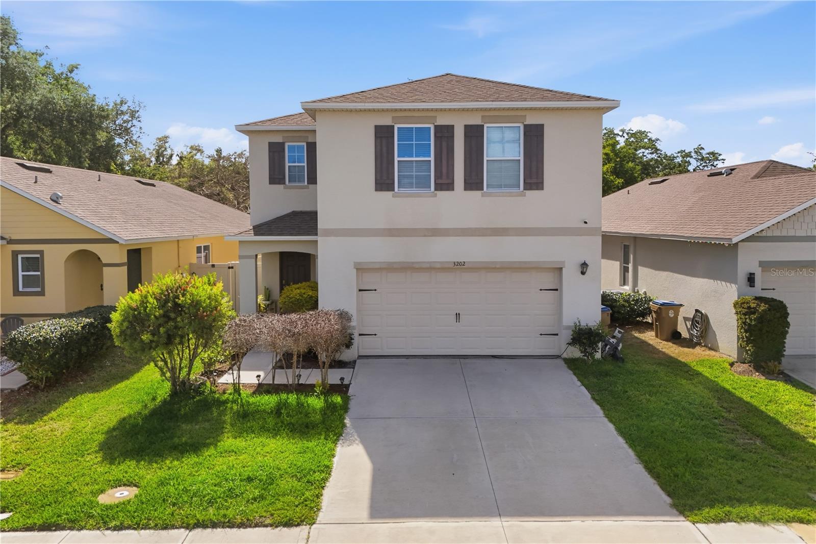 3202 Surfbird Street — photo