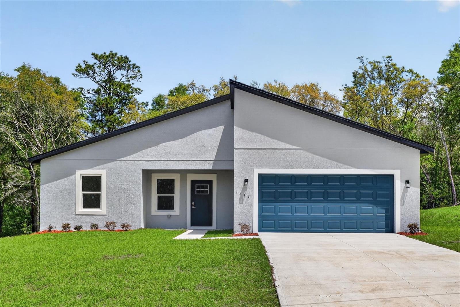 1243 W Shady Lane — photo