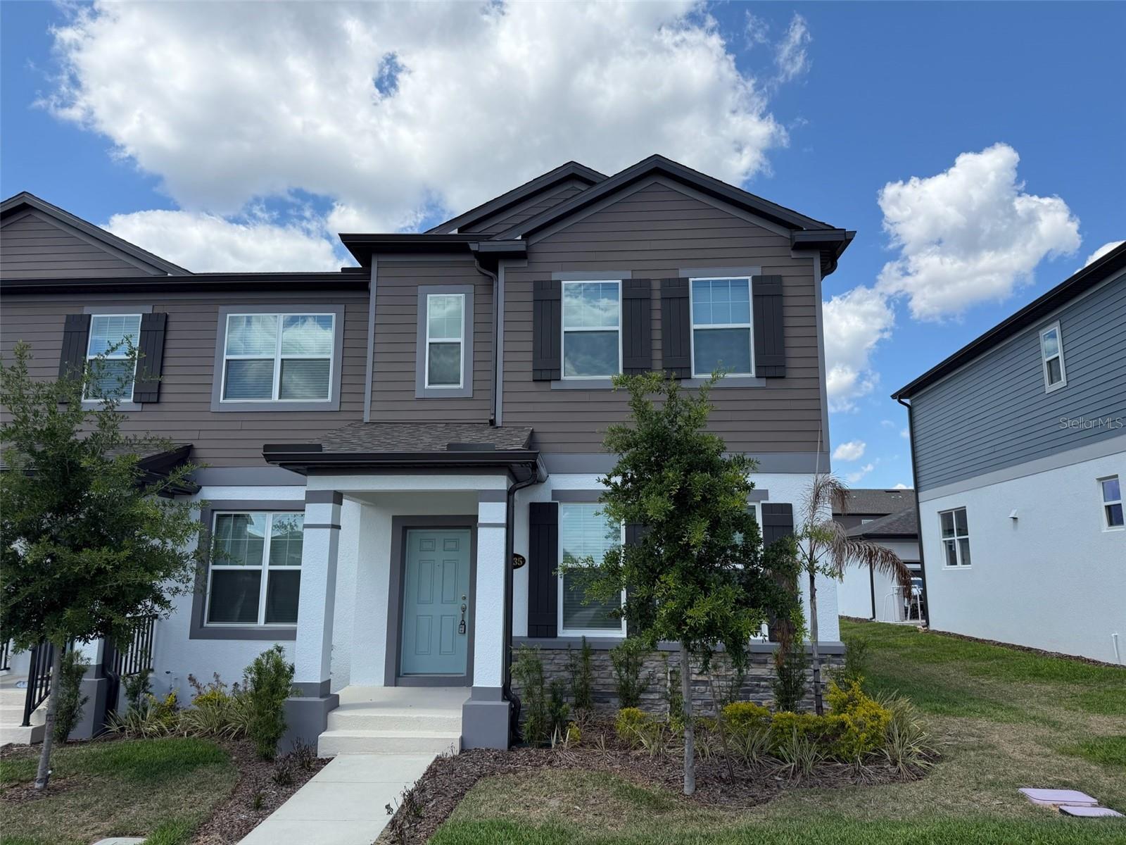 15935 Grafton Way — photo
