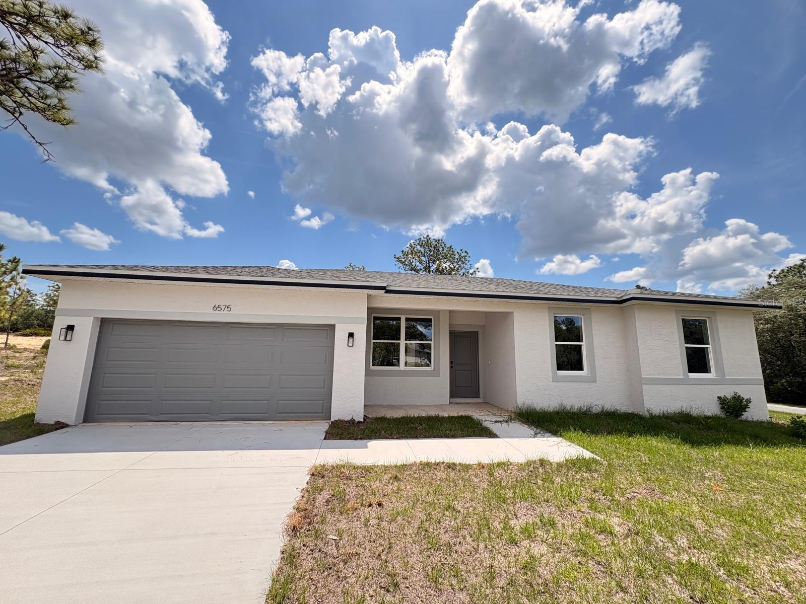 6575 N Grayton Terrace — photo