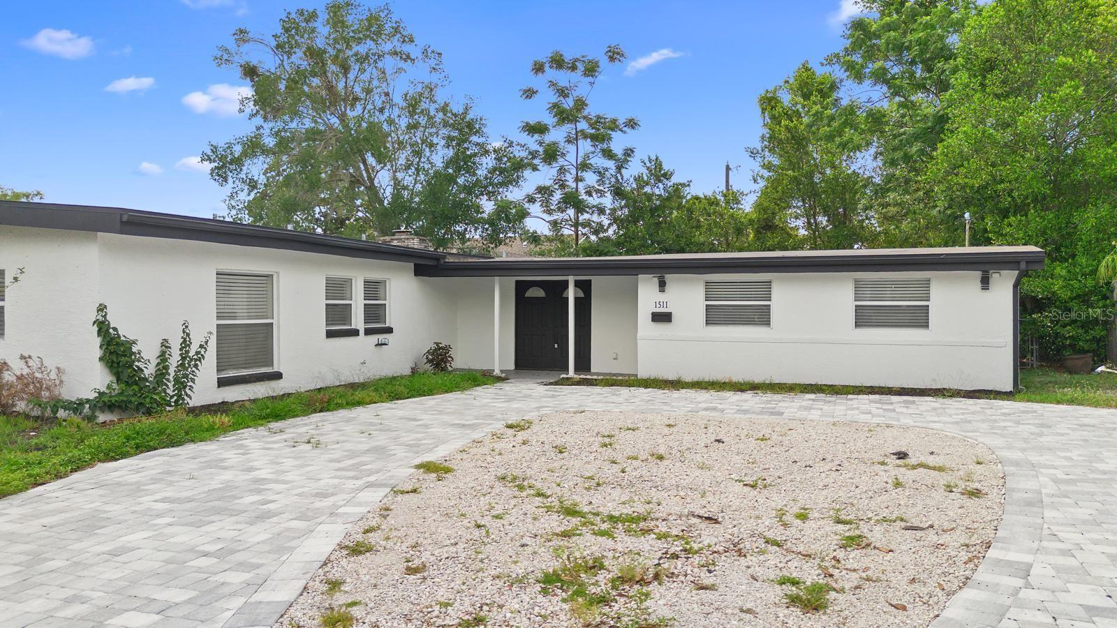 1511 E Horatio Avenue — photo