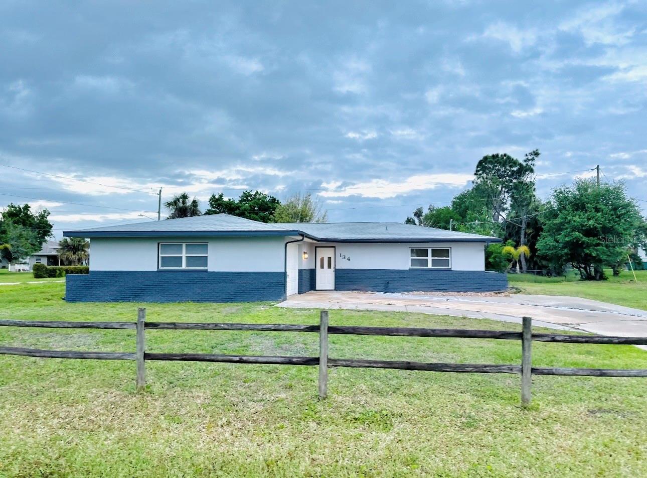 134 Peace Island Drive — photo