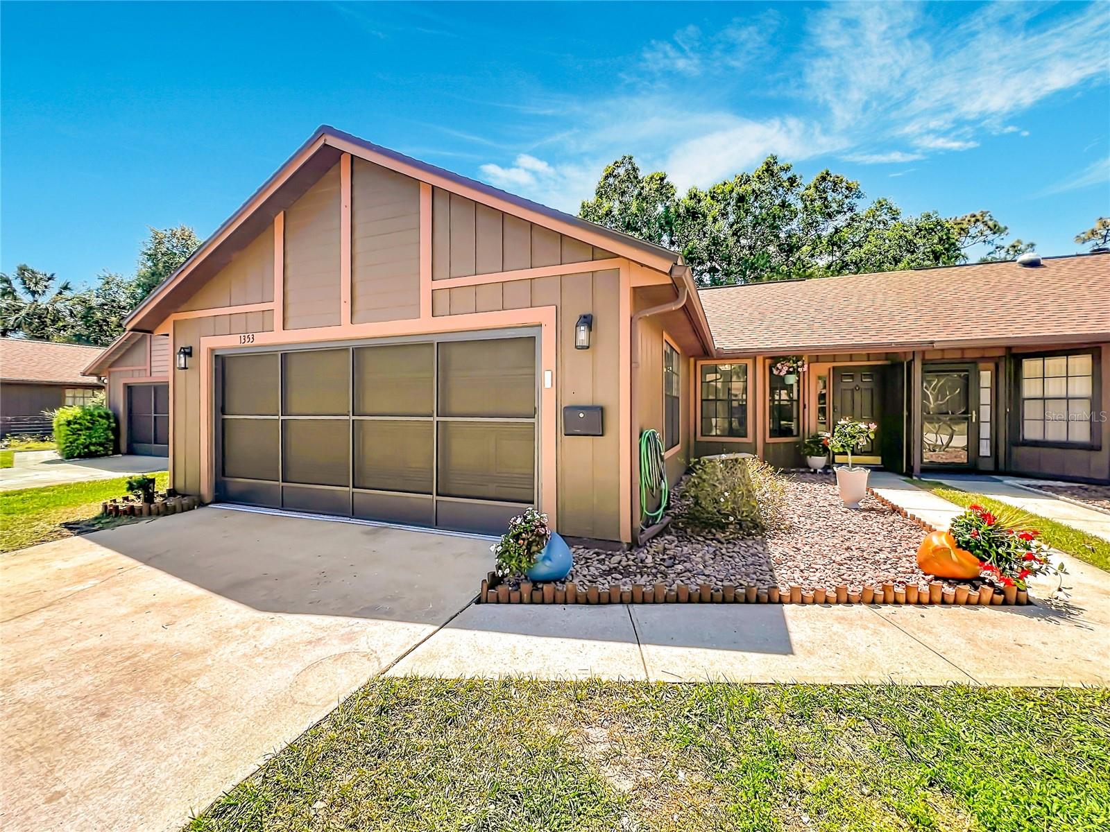 1353 Nelson Court — photo