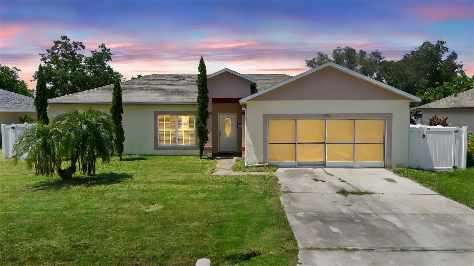 1040 Cannock Drive — photo