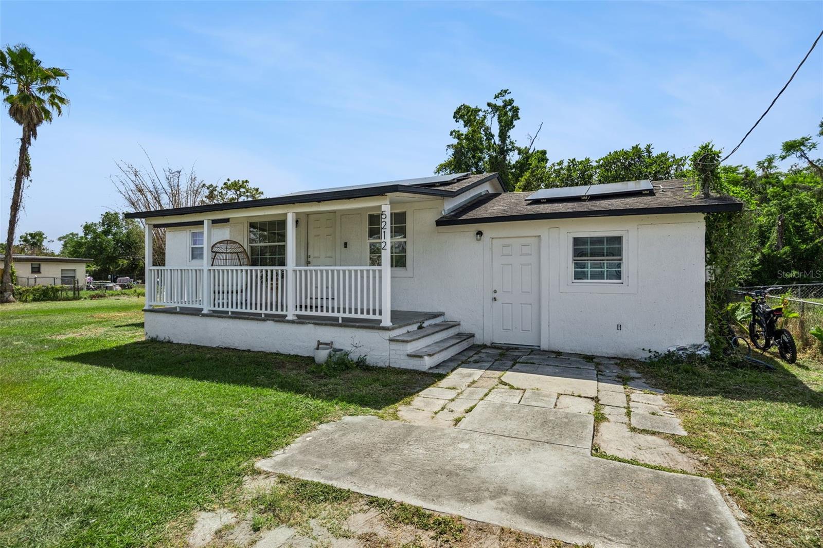 5212 Aloha Street — photo