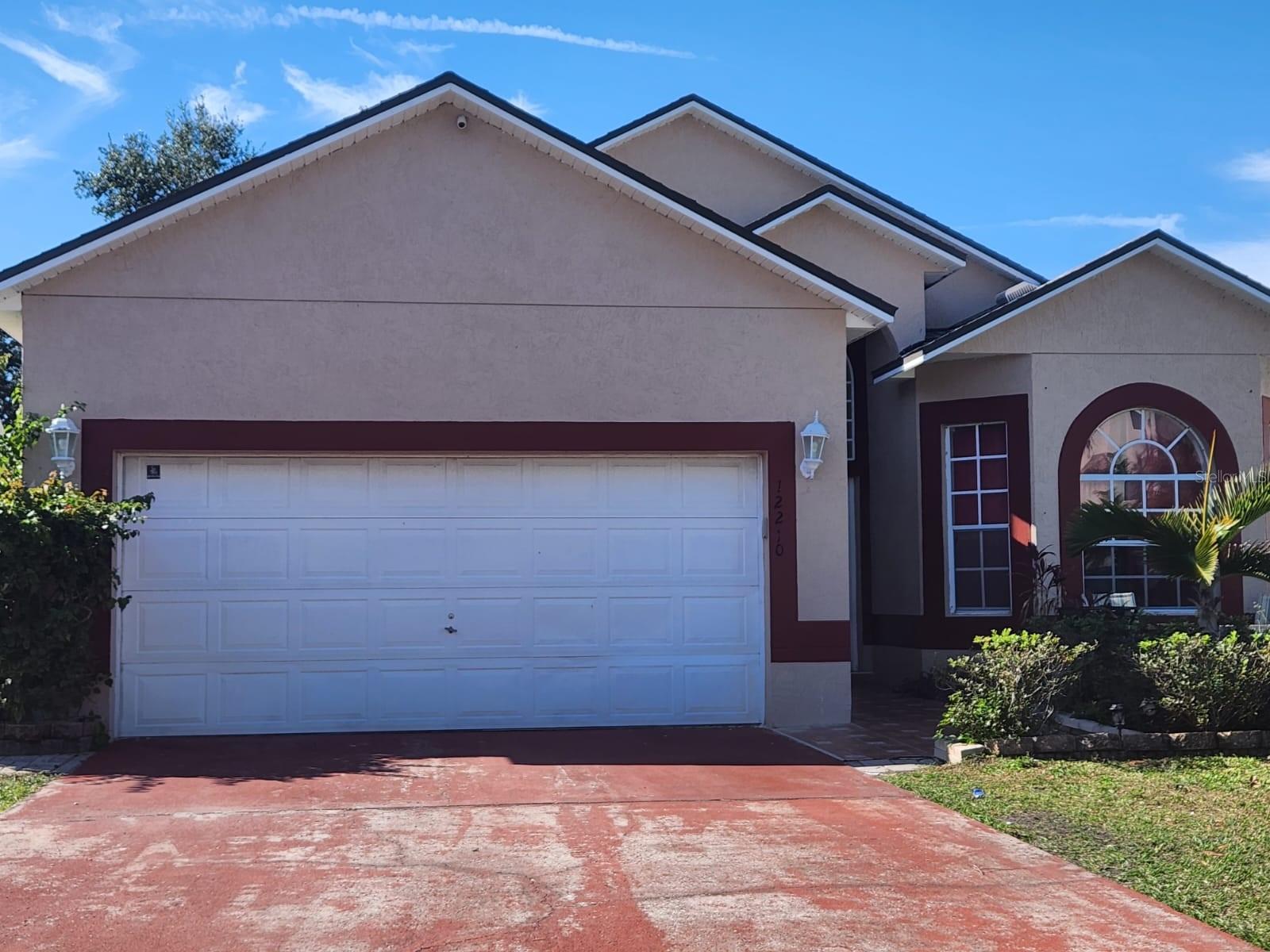 12210 Hatfield Court — photo