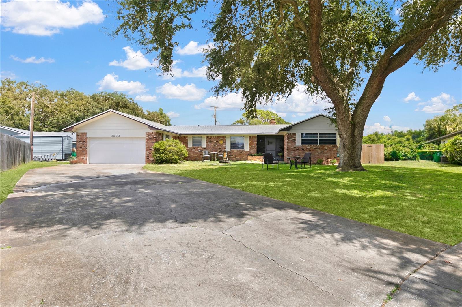 3033 Devon Court — photo