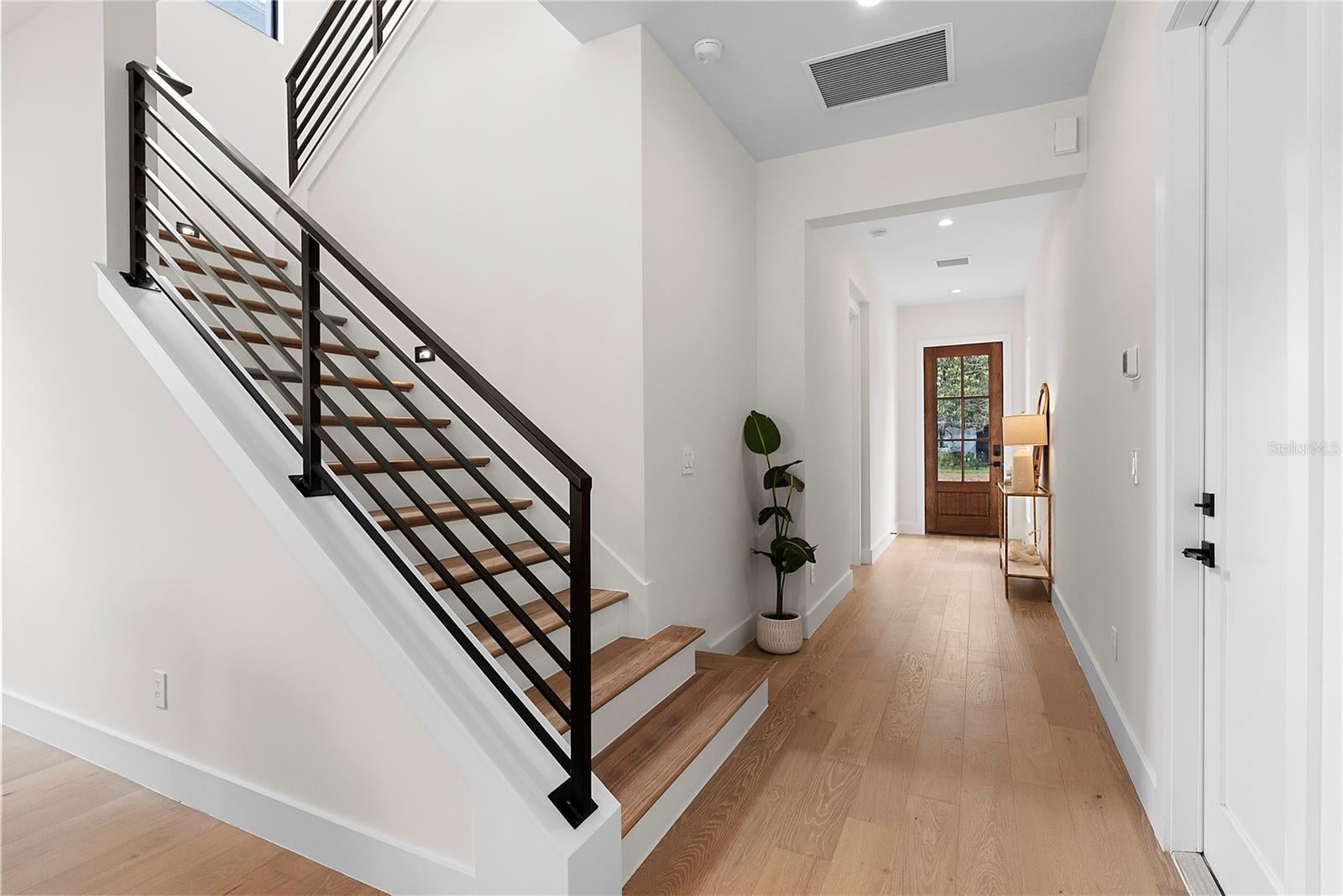 Home in WINTER PARK, FL 32789 — photo 2