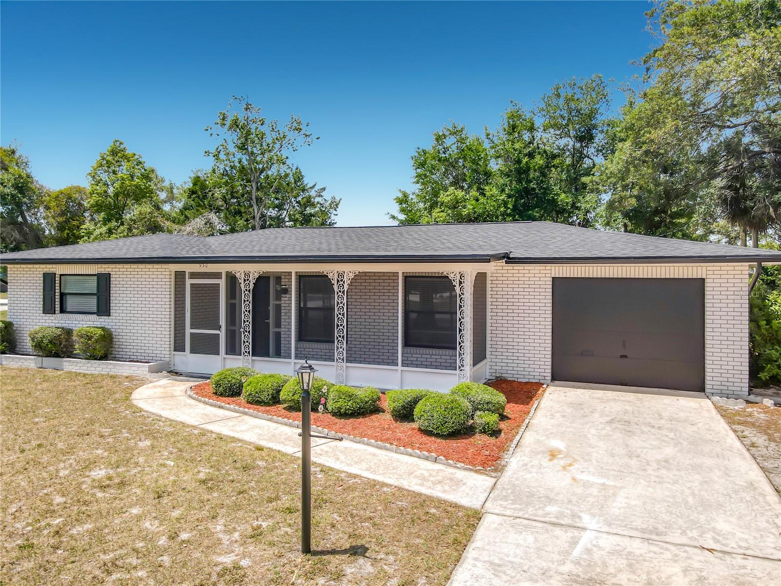 930 Troy Drive — photo