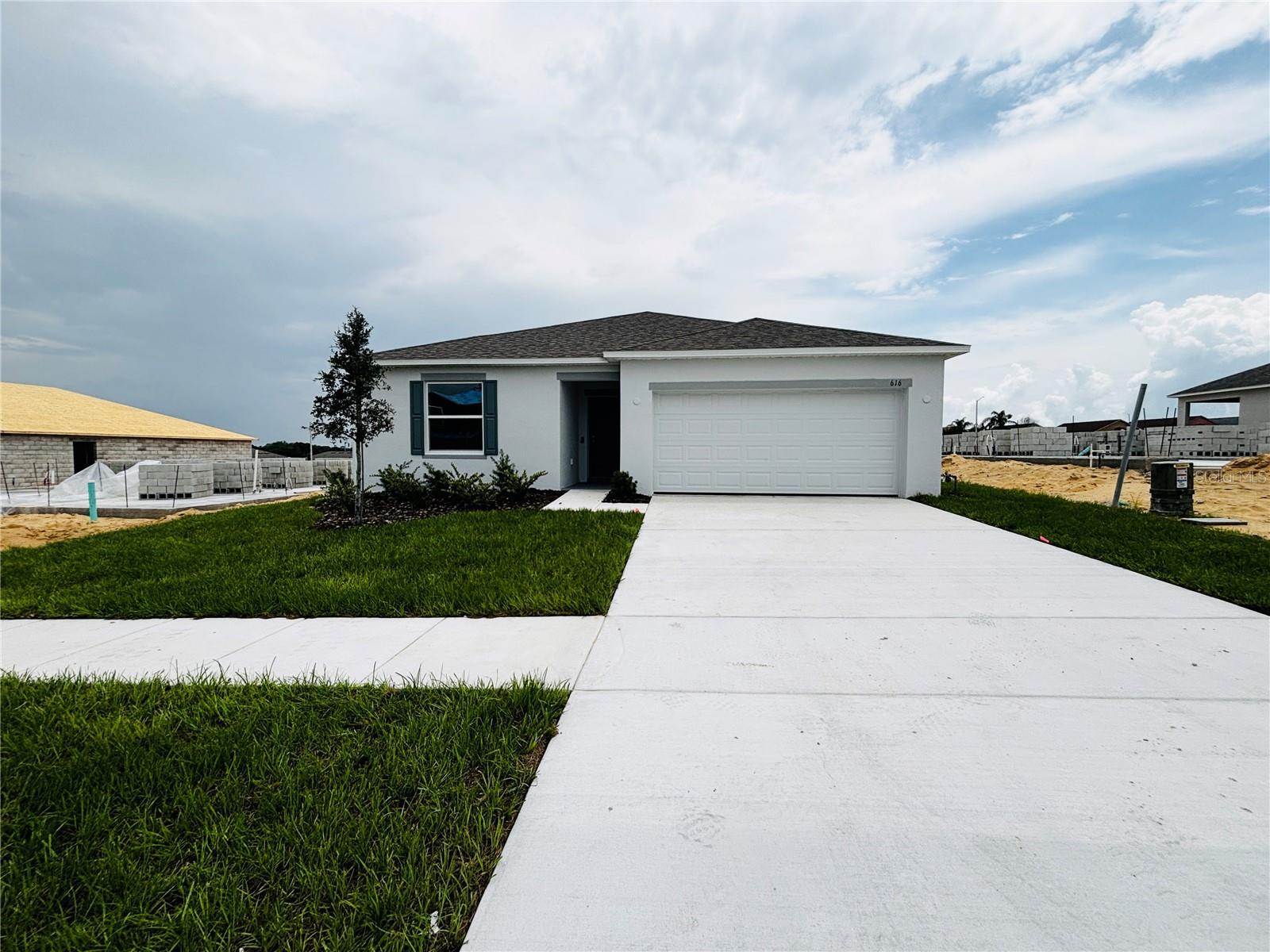 616 Broadoak Drive — photo