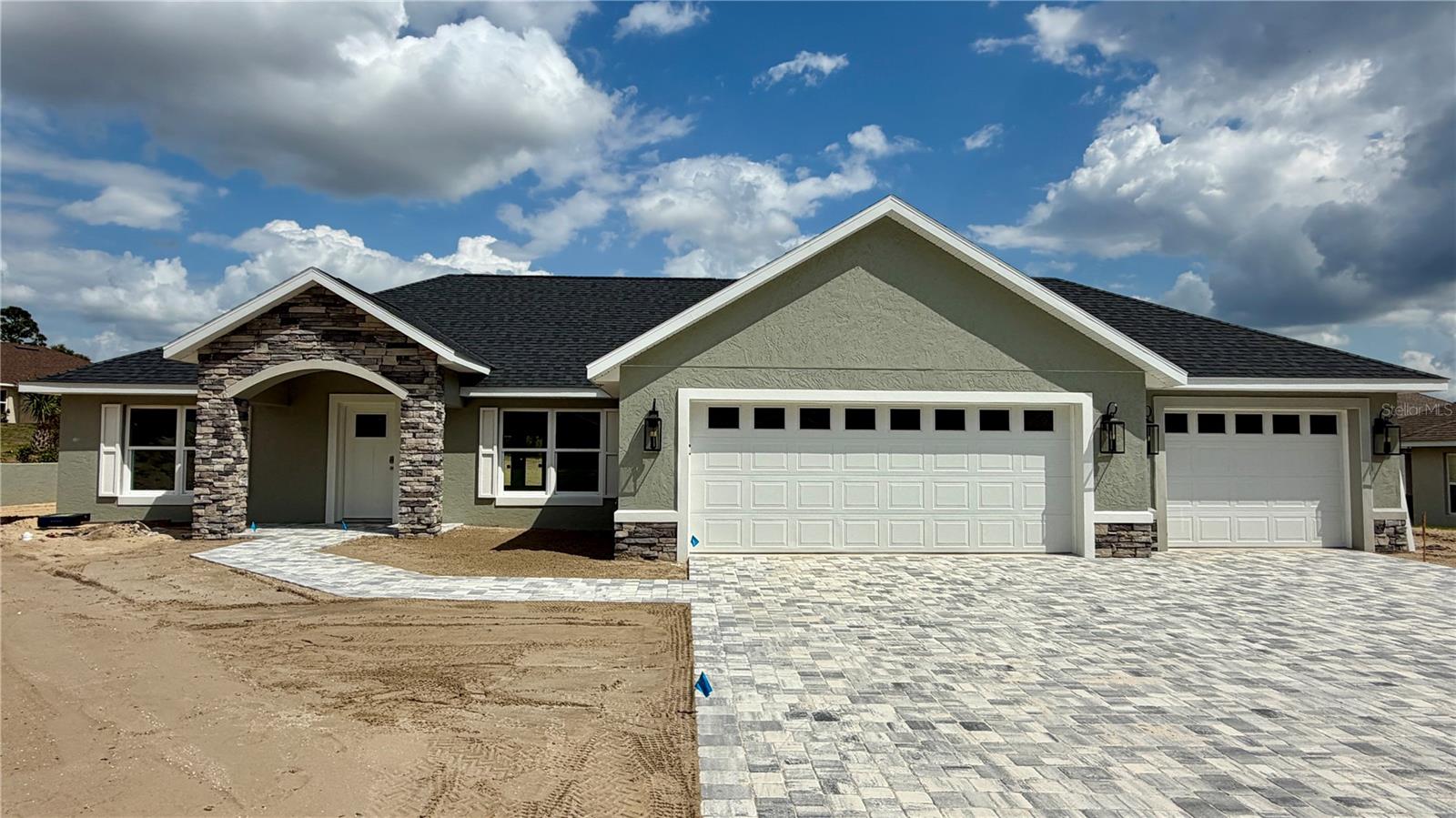 6595 SW 179th Court Road — photo