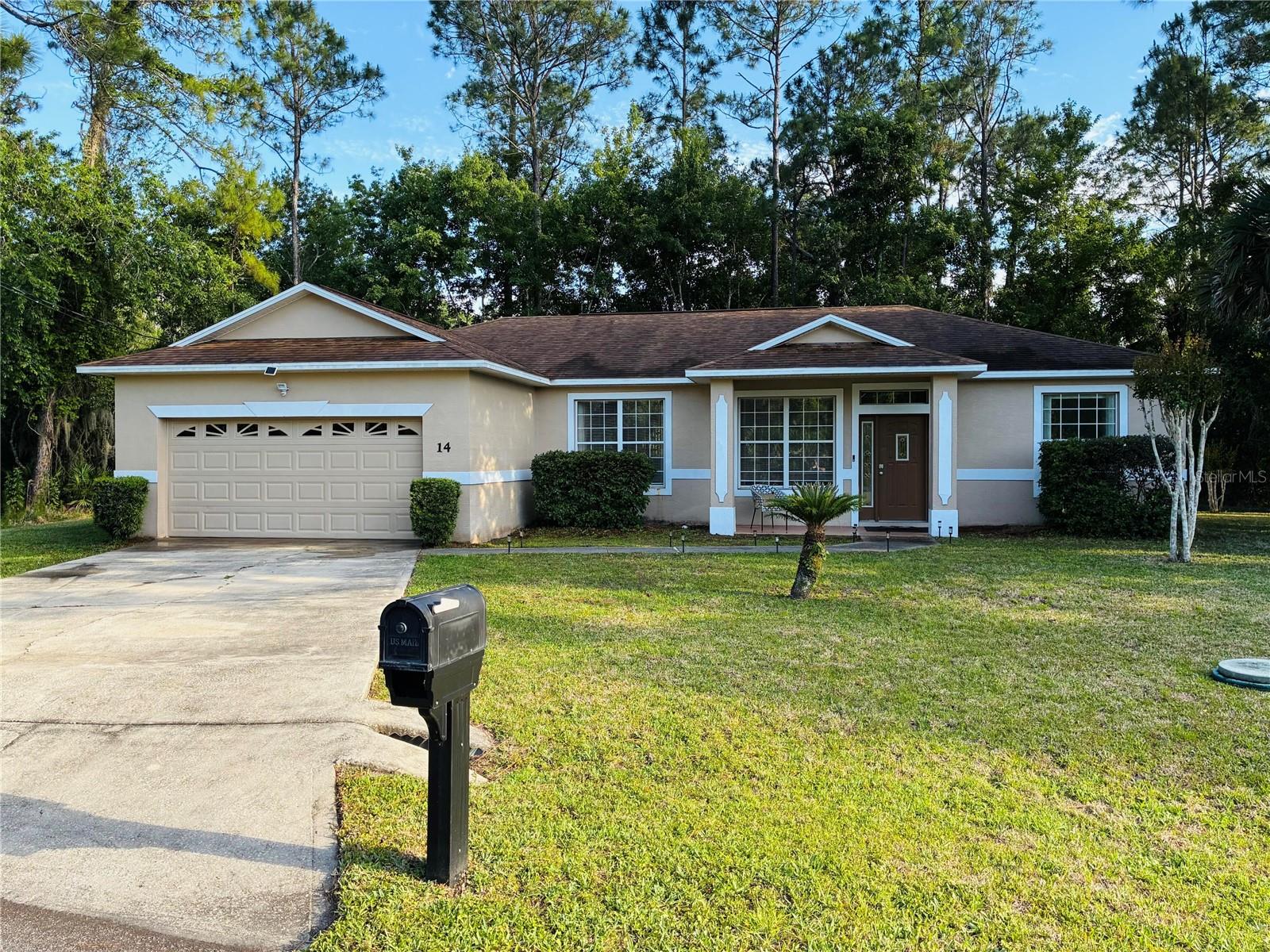14 Squash Blossom Court — photo