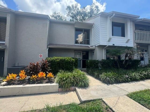 121 Crown Point Circle 121 — photo