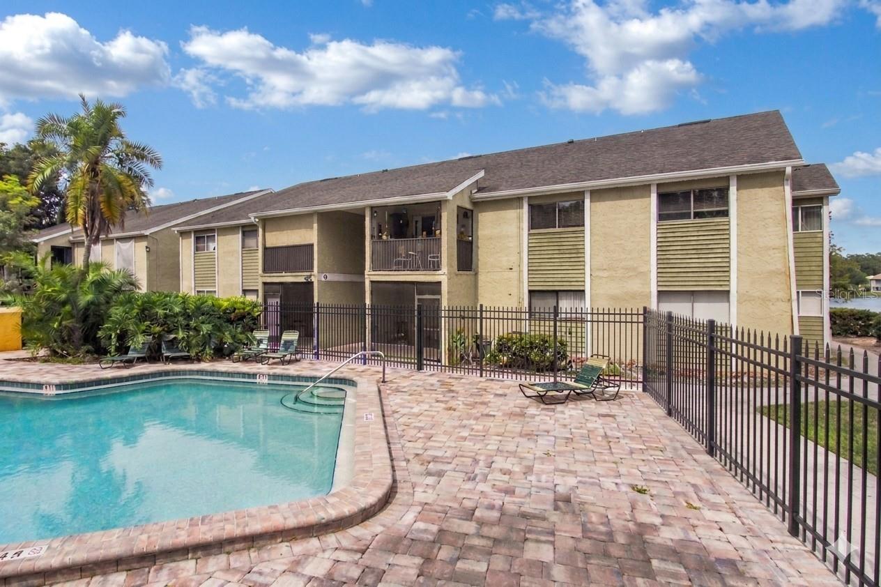912 Lake Destiny Road F — photo