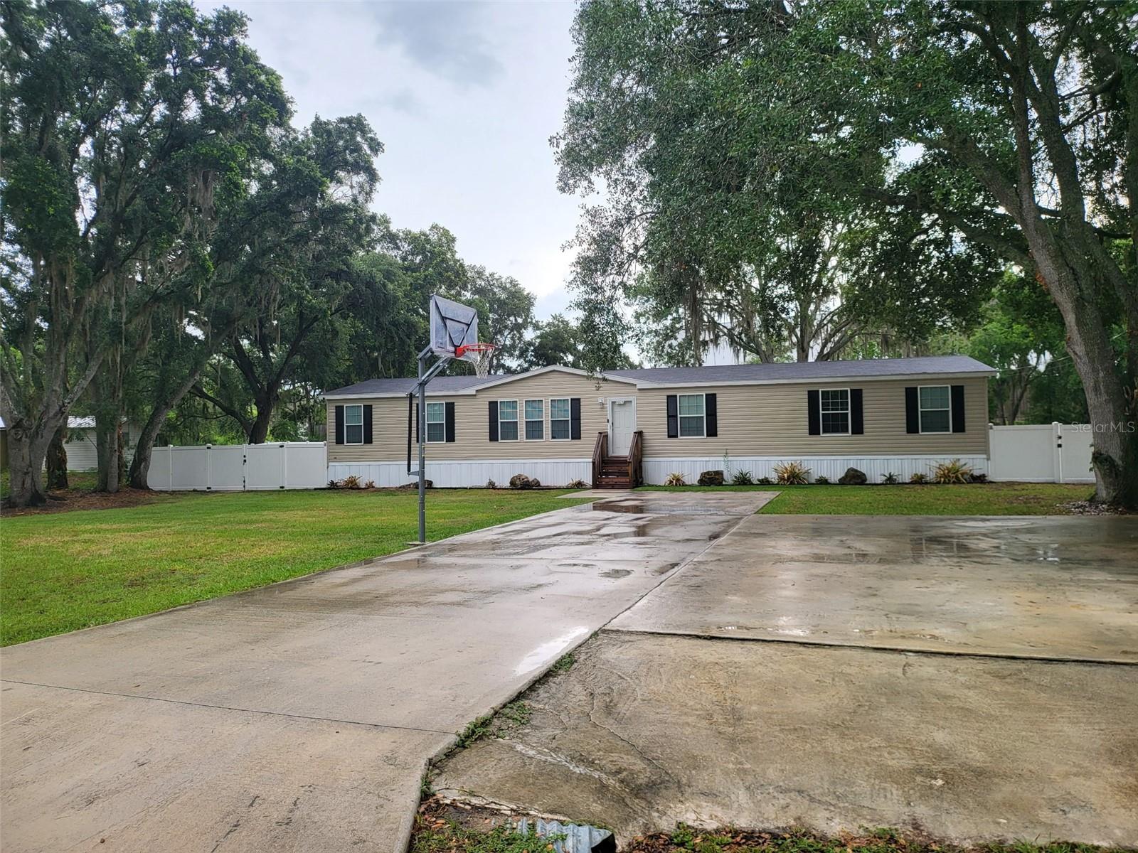8915 Hammock Loop, Polk City, FL 33868 — photo
