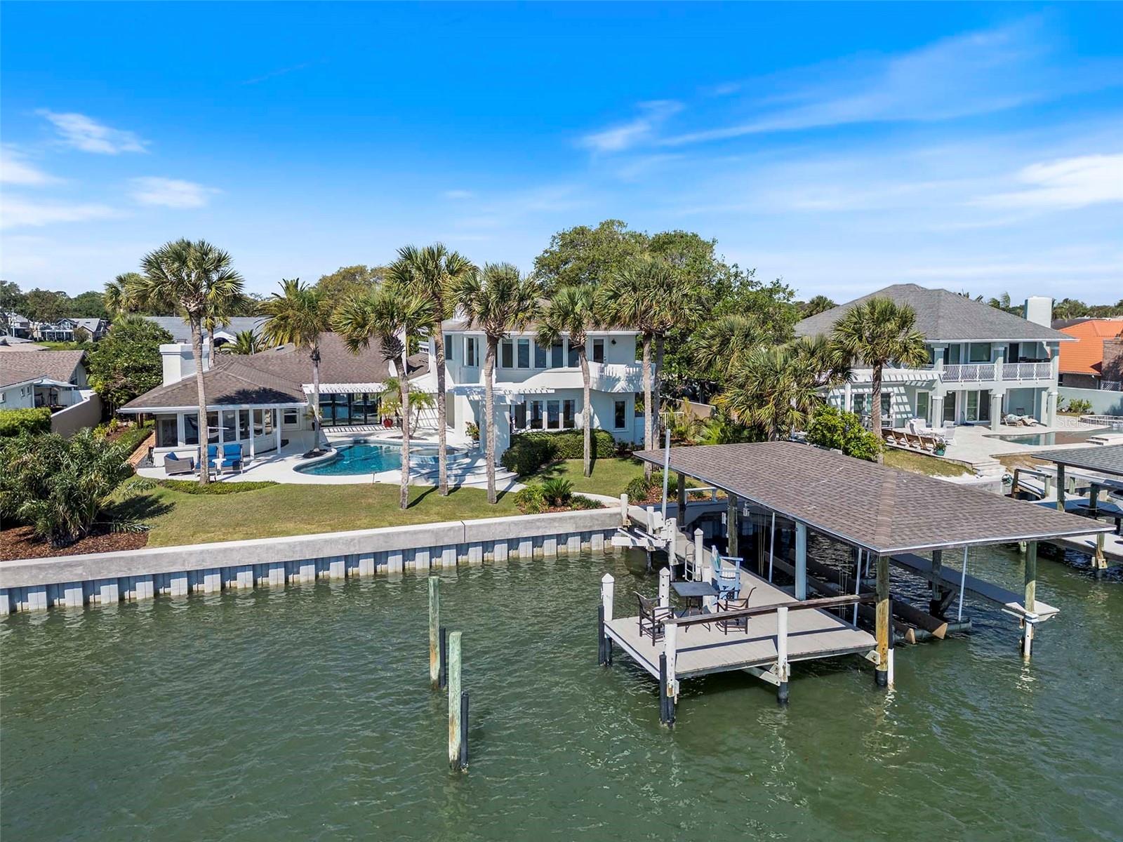 1215 Commodore Drive — photo