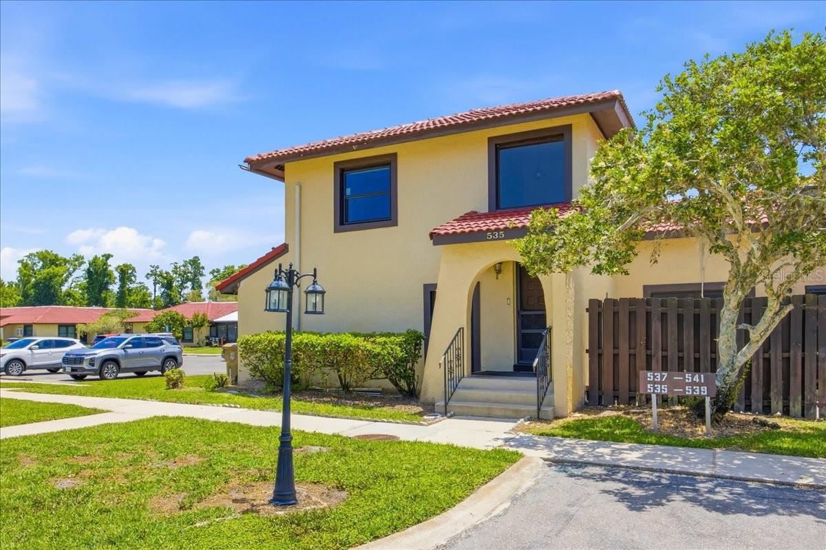 535 Hunter Circle 535 — photo